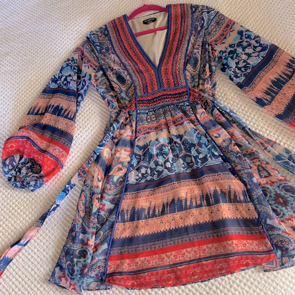 Bebe long sleeve dress, medium